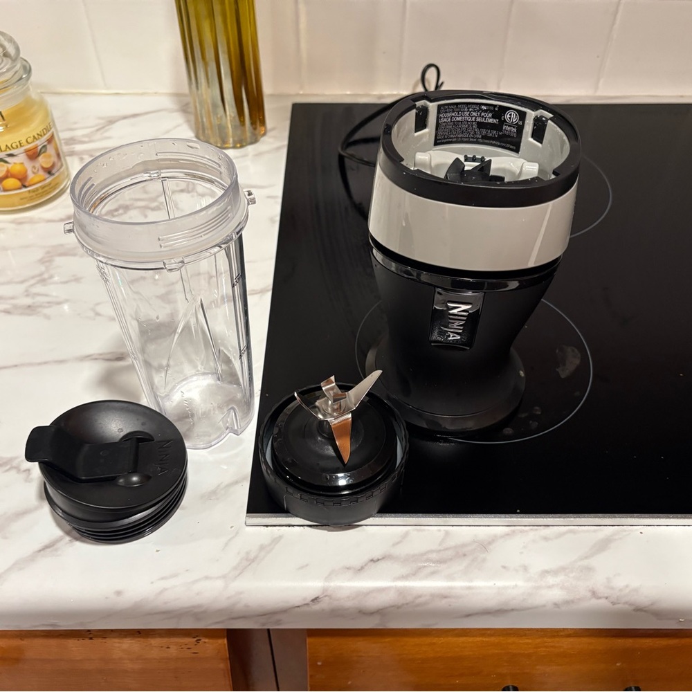 Ninja Black and White Blender with Accessories